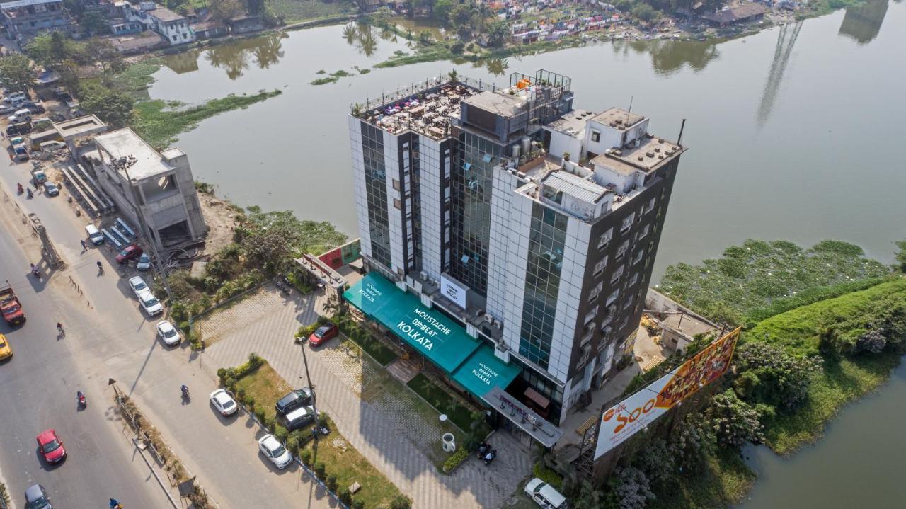 Offbeat Ccu Hostel Kolkata Bagian luar foto