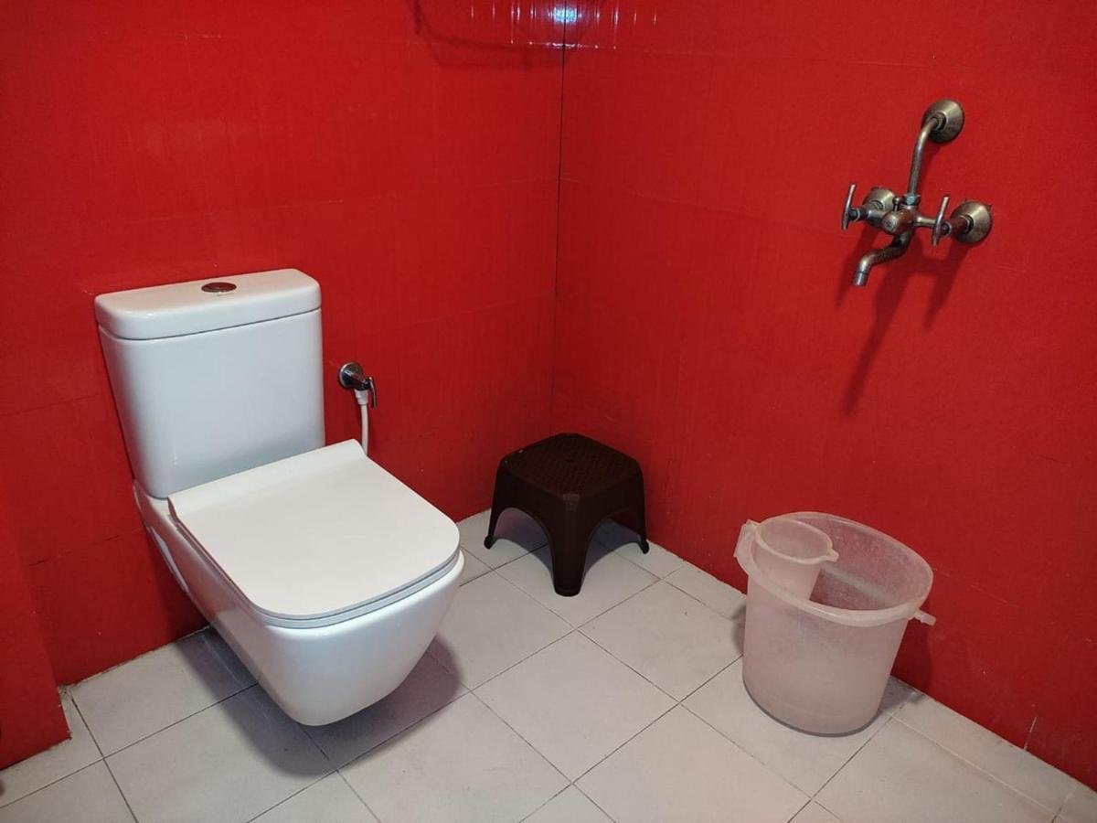 Offbeat Ccu Hostel Kolkata Bagian luar foto